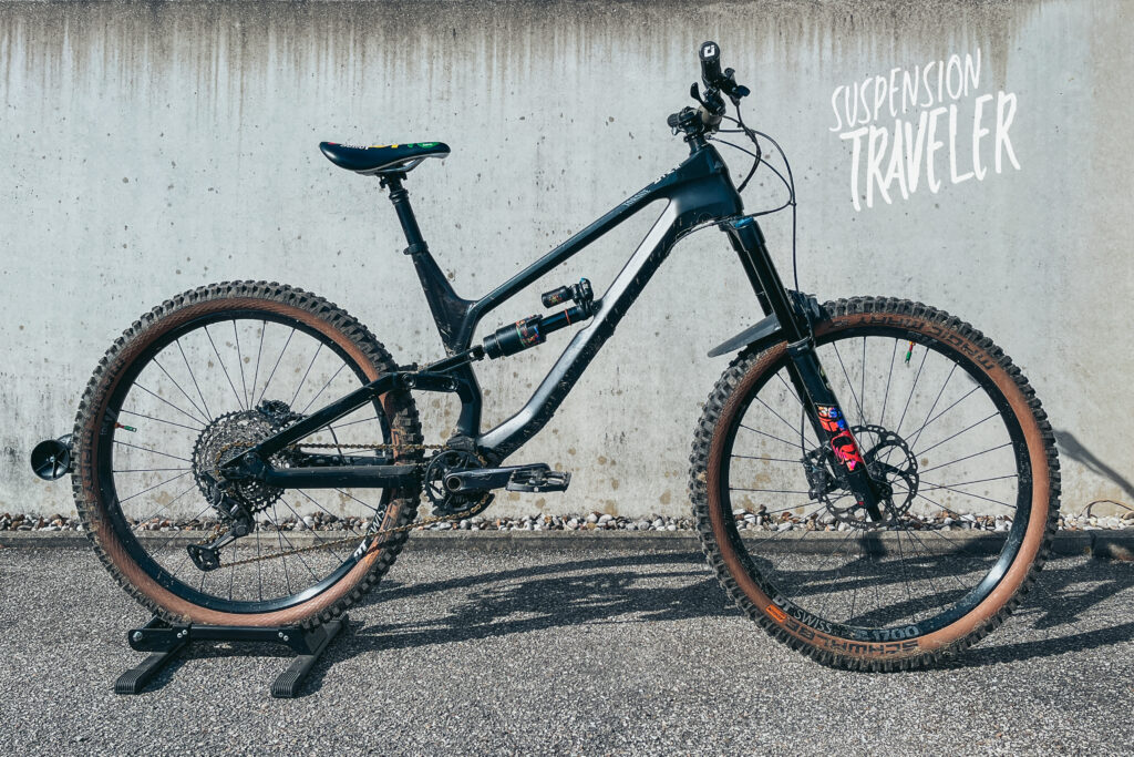 20230301 Canyon Torque black Enduro Bike