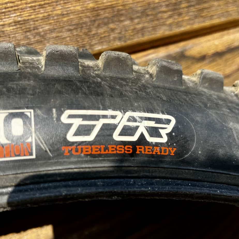 tubeless ready tire sign
