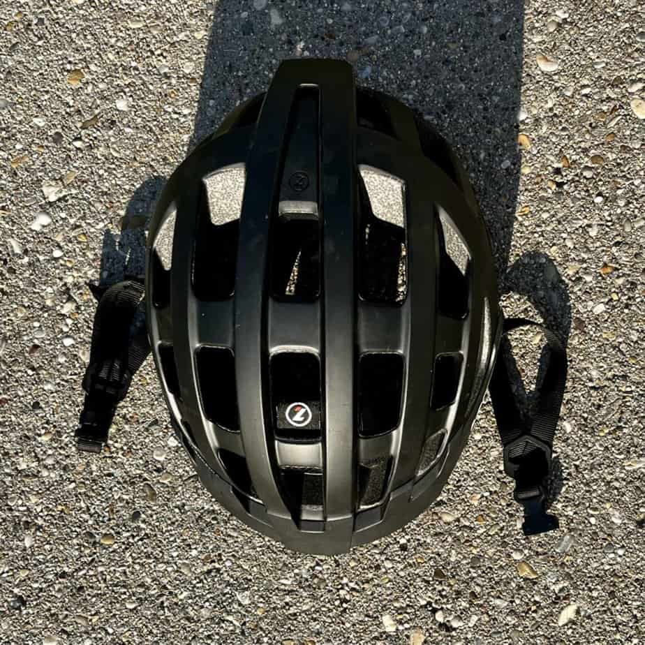 cross country mtb helmet with small visor